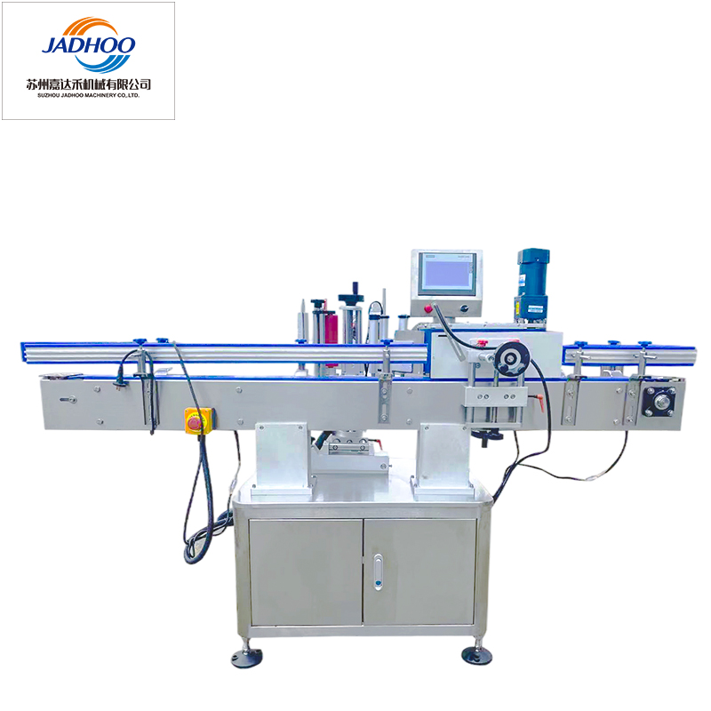 Self adhesive labeling machine