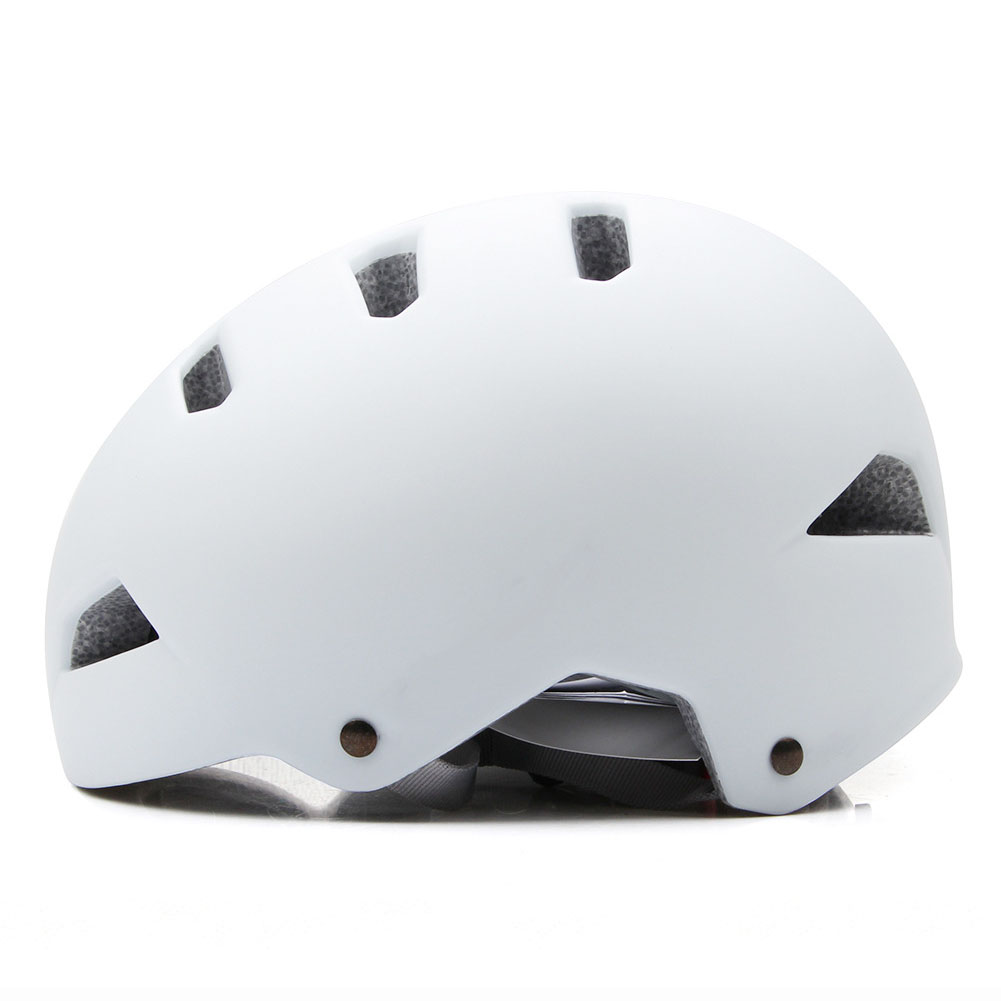 ski and climbing helmet