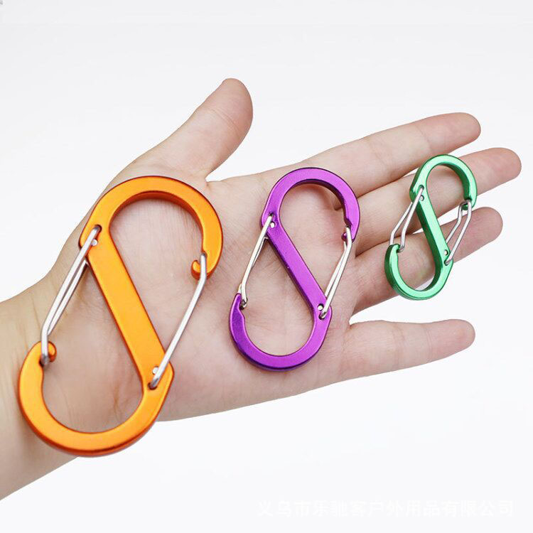 small lockable carabiner