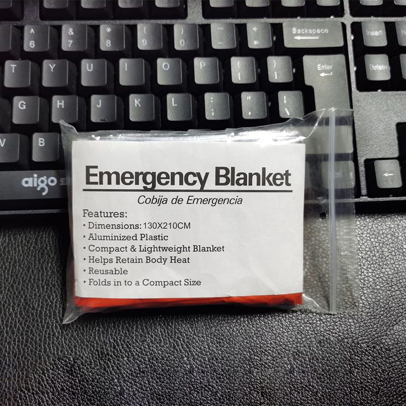  emergency foil blanket