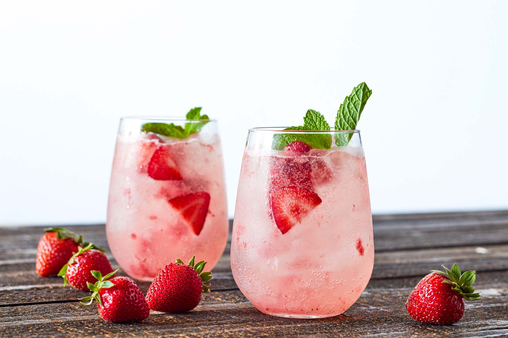 spritzer strawberry mint