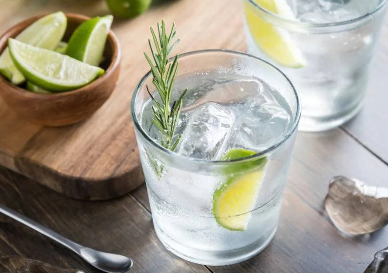 what is club soda