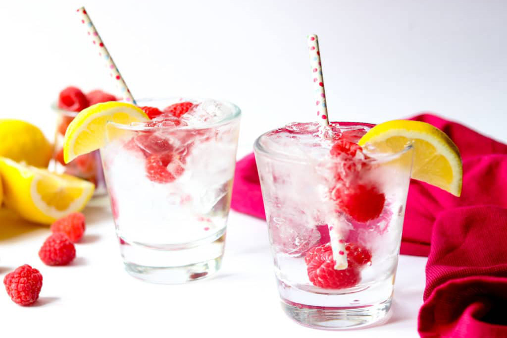 raspberry vodka soda