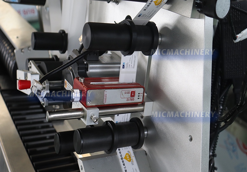 syringe labeller