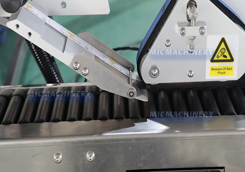 syringe label applicator