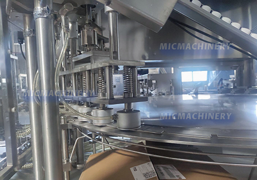 juice packet machine conveyor