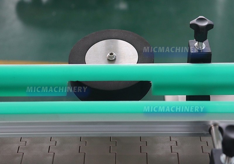automatic jar labeling machine