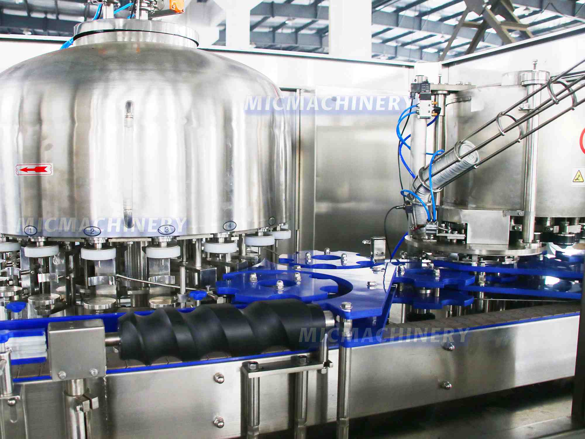 cans filling machine