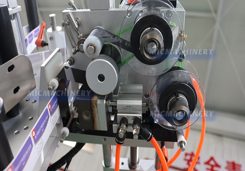 label machine sticker