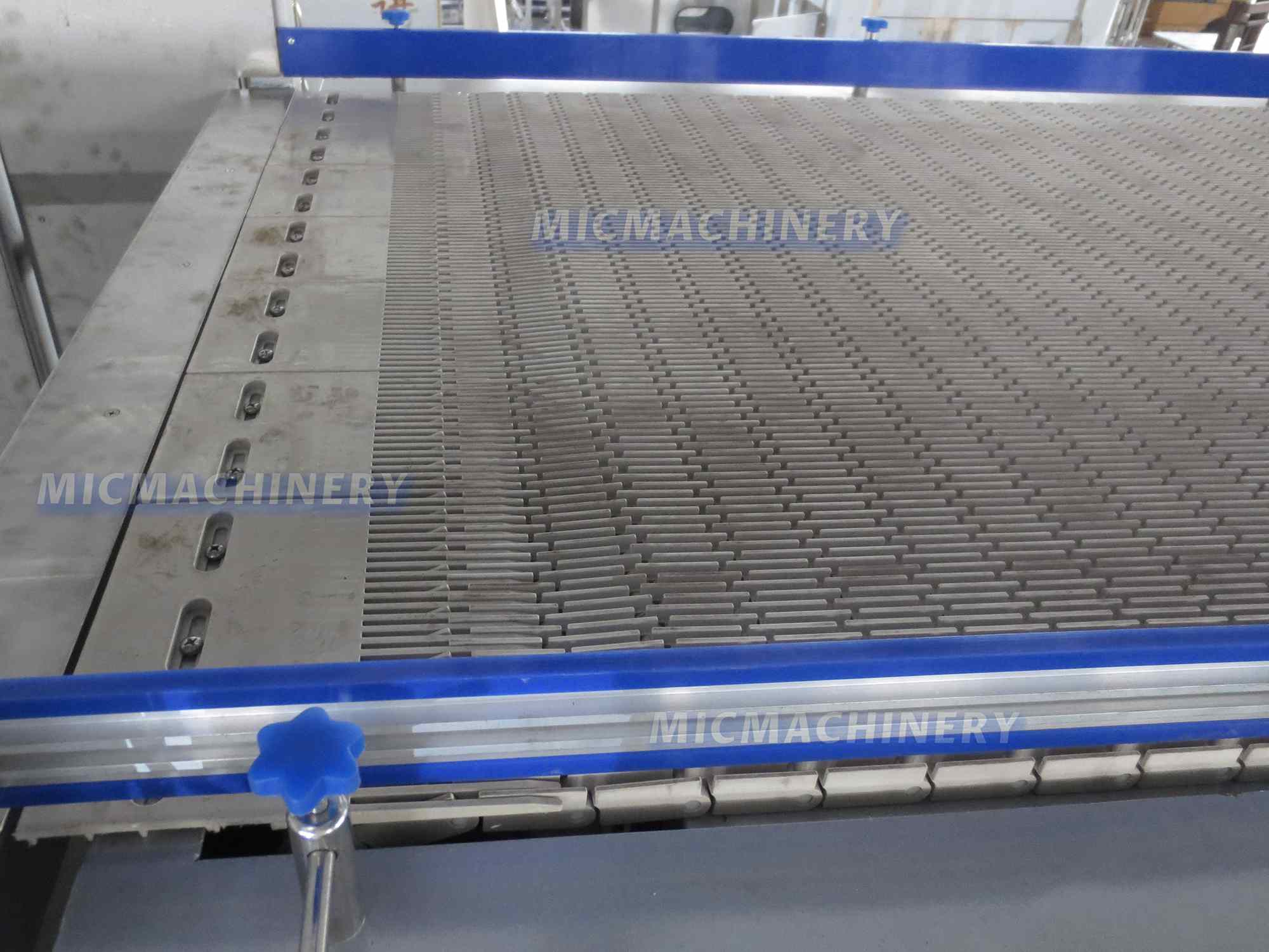 depalletizing equipment