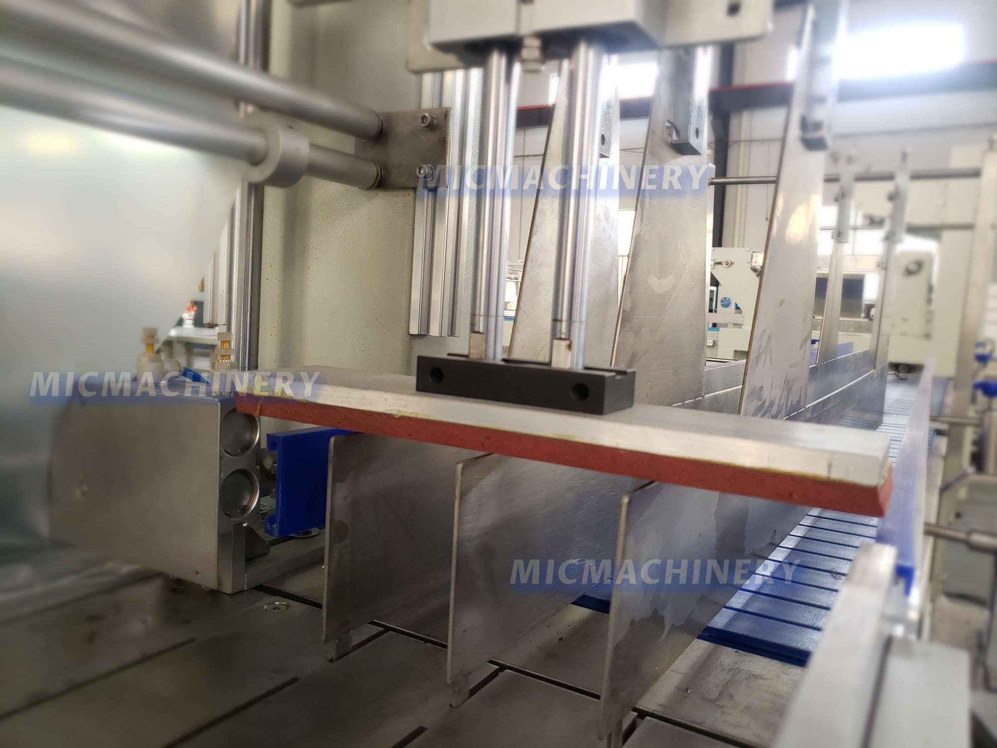 shrink wrap packaging machine