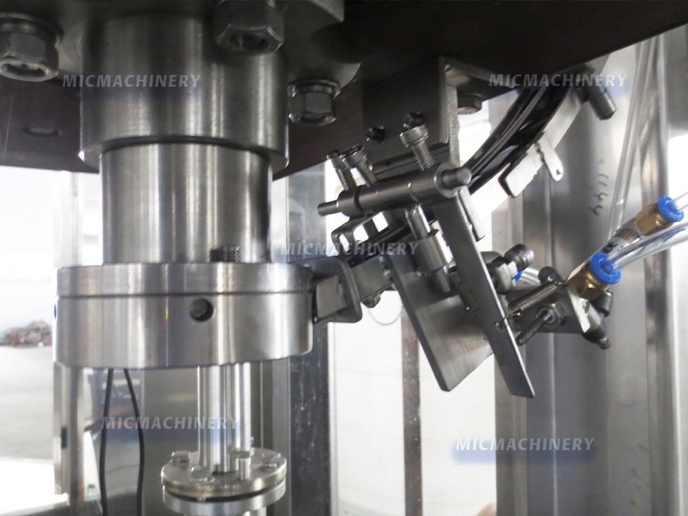 glass bottling line