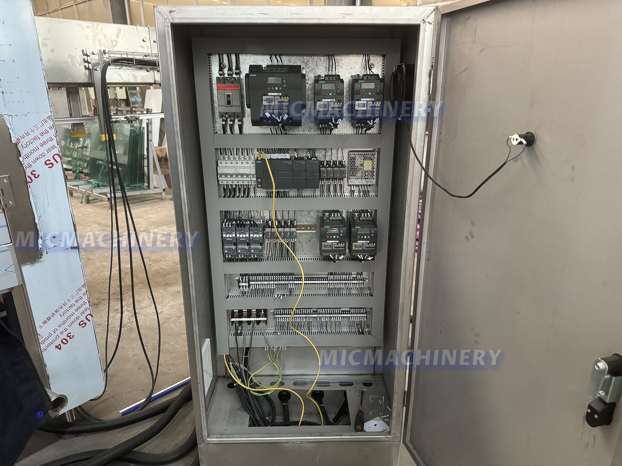 water filling machine with a high-performance electrical control