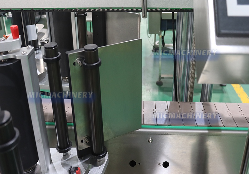bucket labeling machine