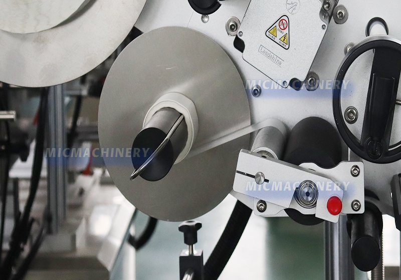 top labeling machine