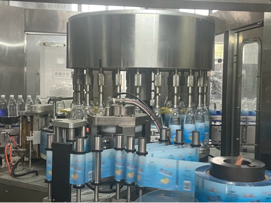 water bottle labeling machine