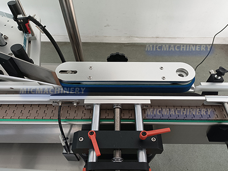 Label rolling power mechanism