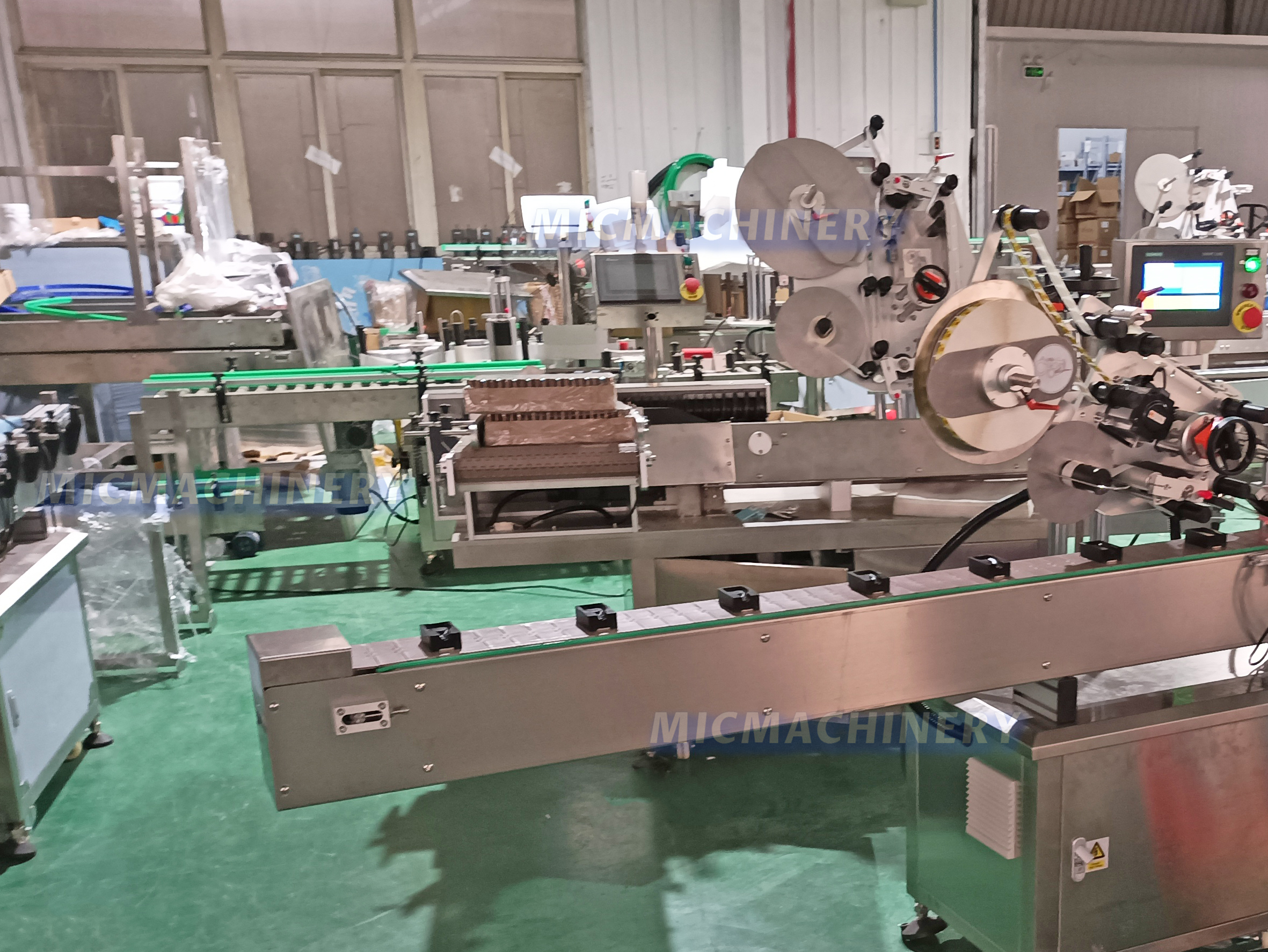 Flat Labeling Machine
