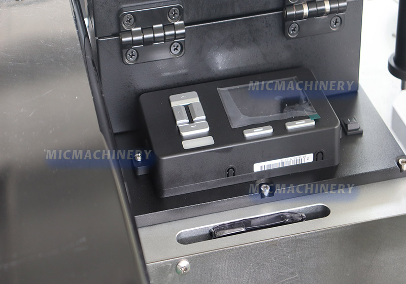 Top And Bottom Label Applicator of printer controller