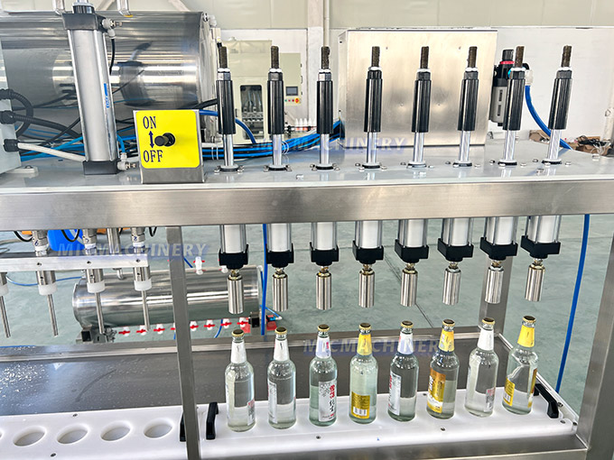 capping part of 8 heads beer bttling machine