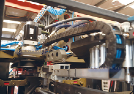 pet bottle blowing machine