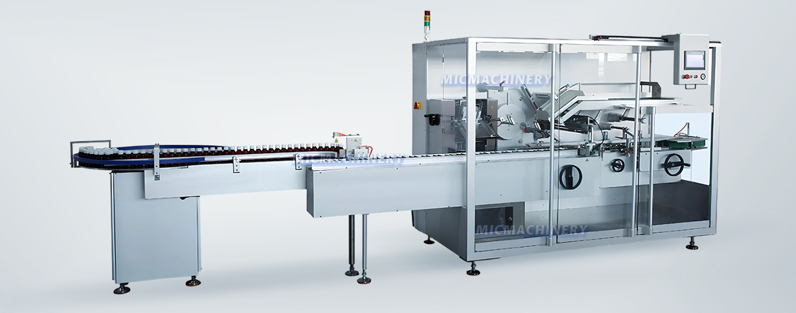 Horizontal boxing machine