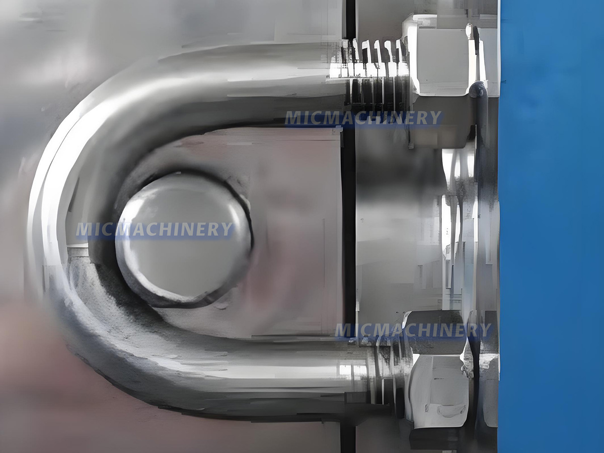 National patented door locking device