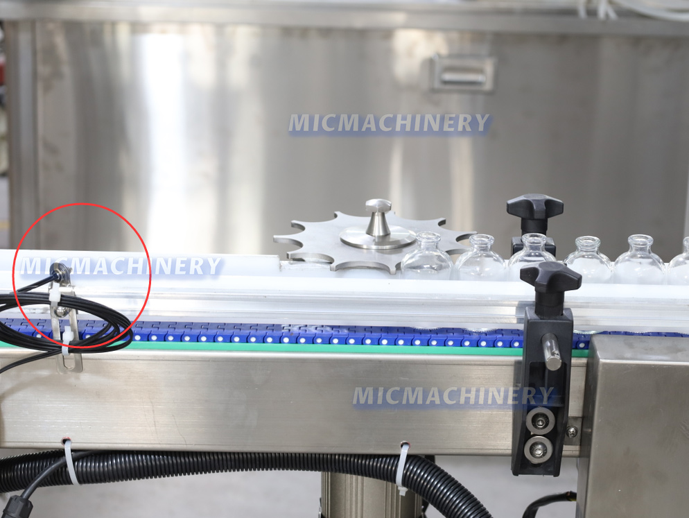 Bottle dispensing device