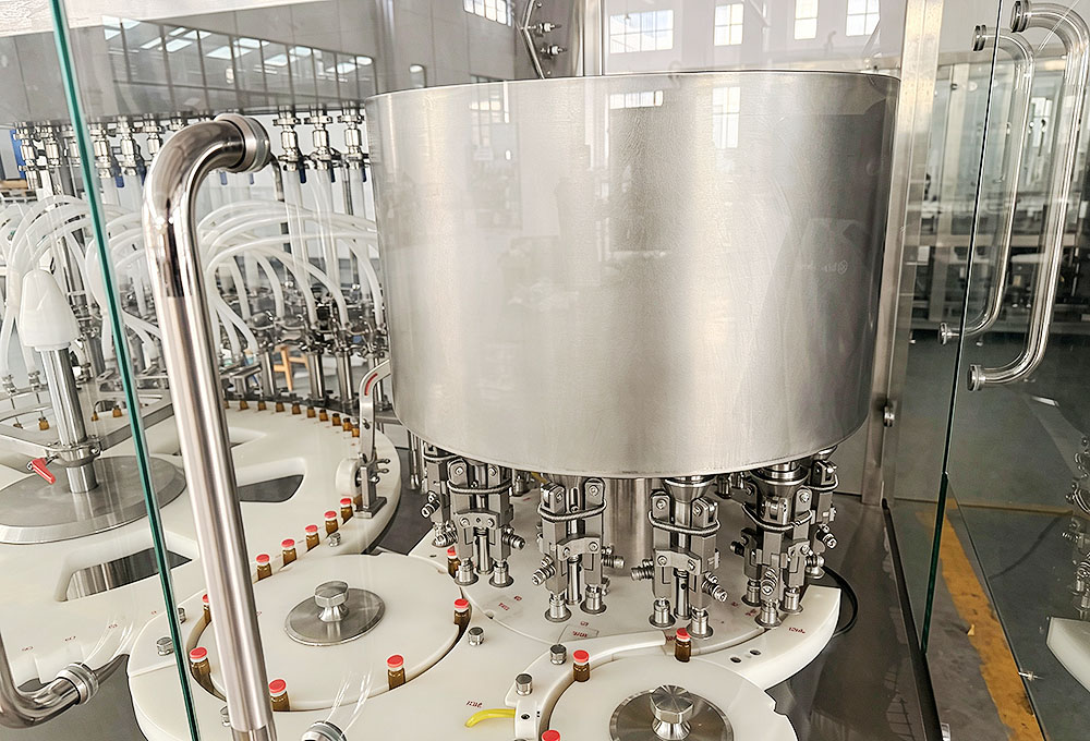 Automatic vial filling station