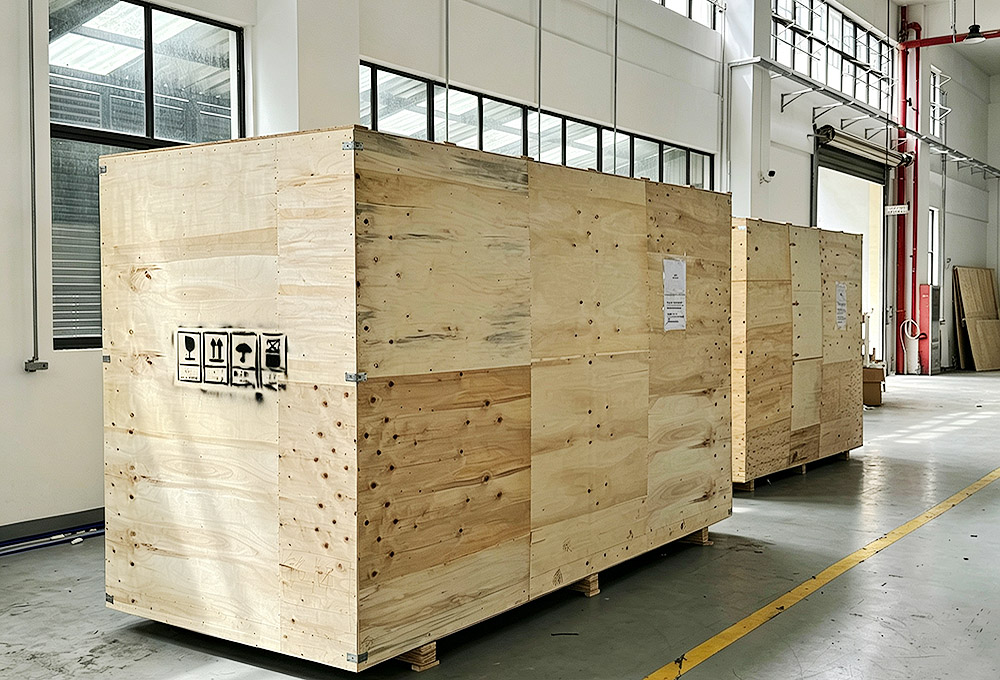 Pharma equipment sea‑freight packing