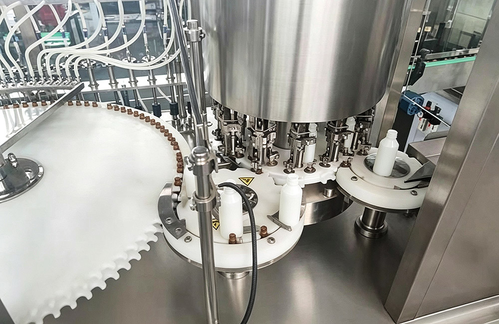 Oral liquid filling workstation