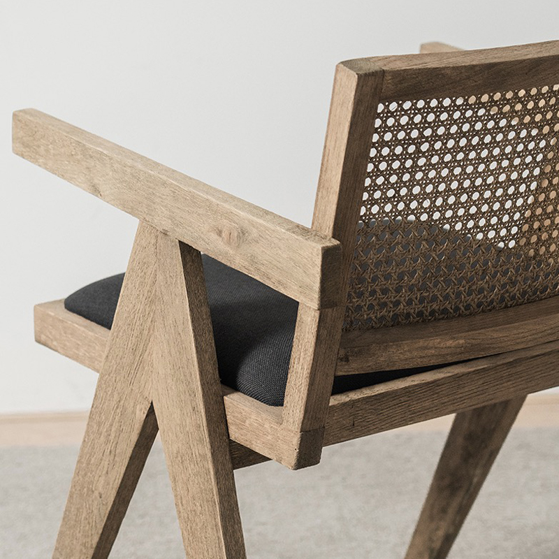 chair wholesale price