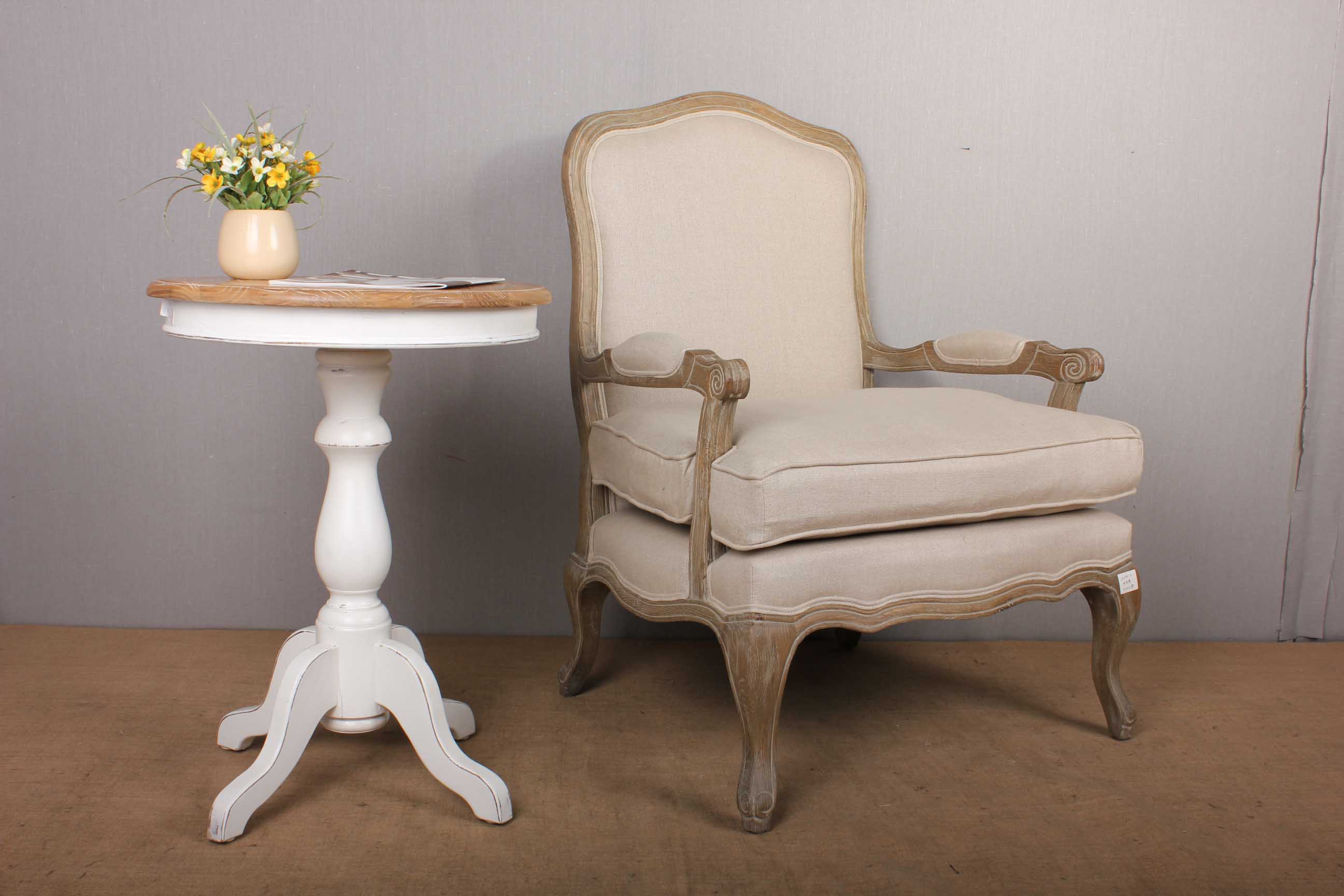 Mihran Modern Farmhouse Accent Chair