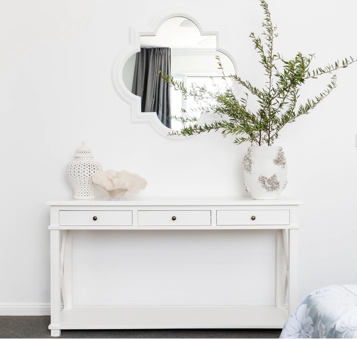 Mihran furniture console table show