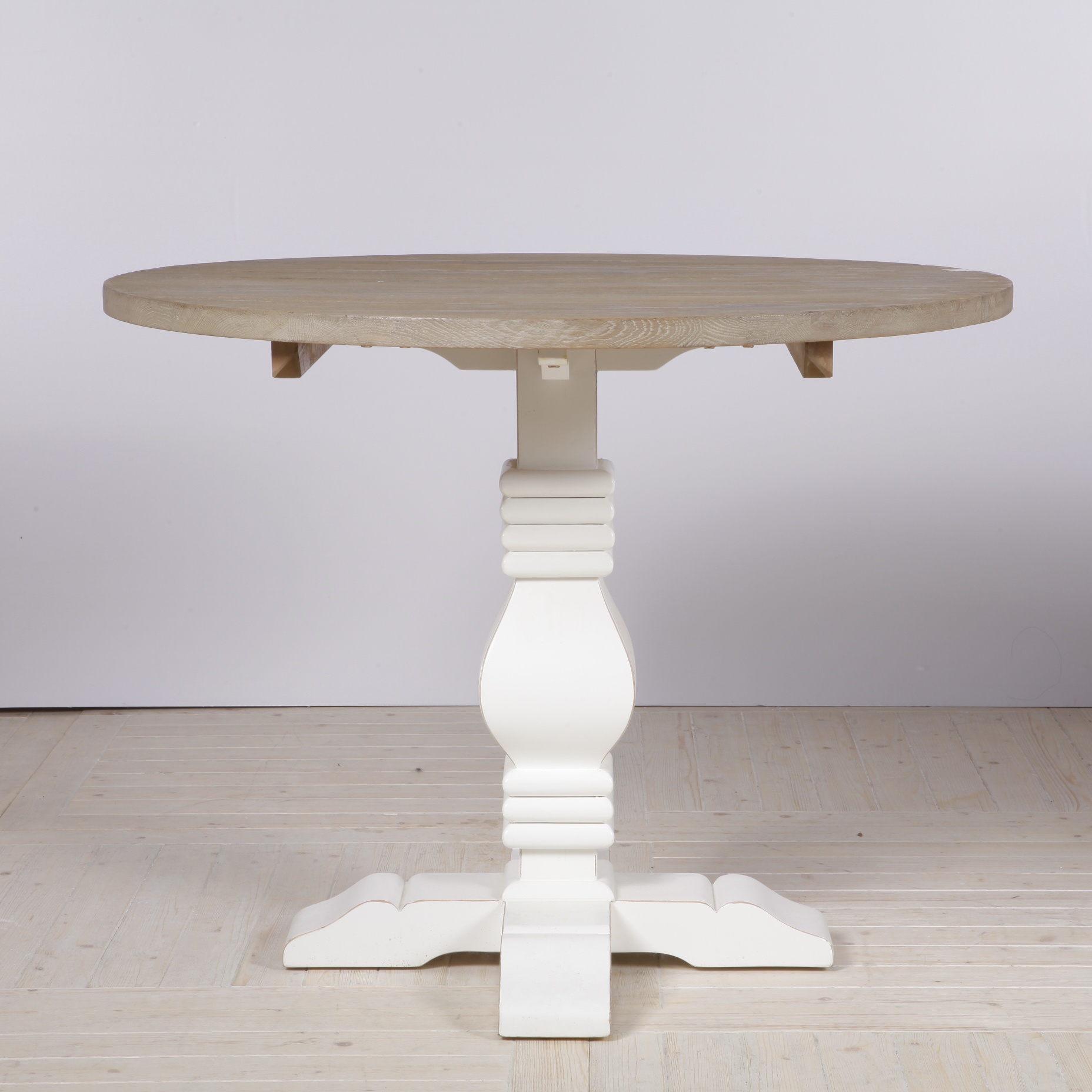 dining table manufacturer