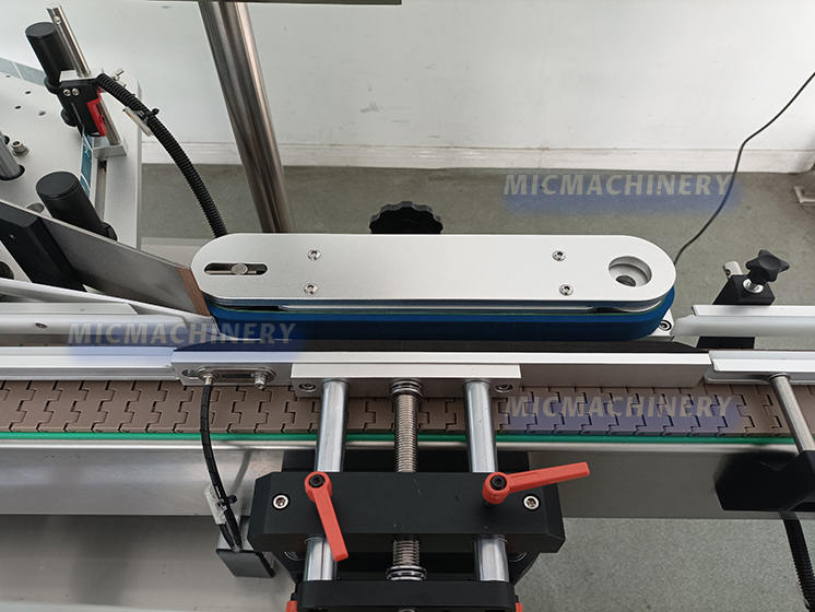 Label rolling power mechanism