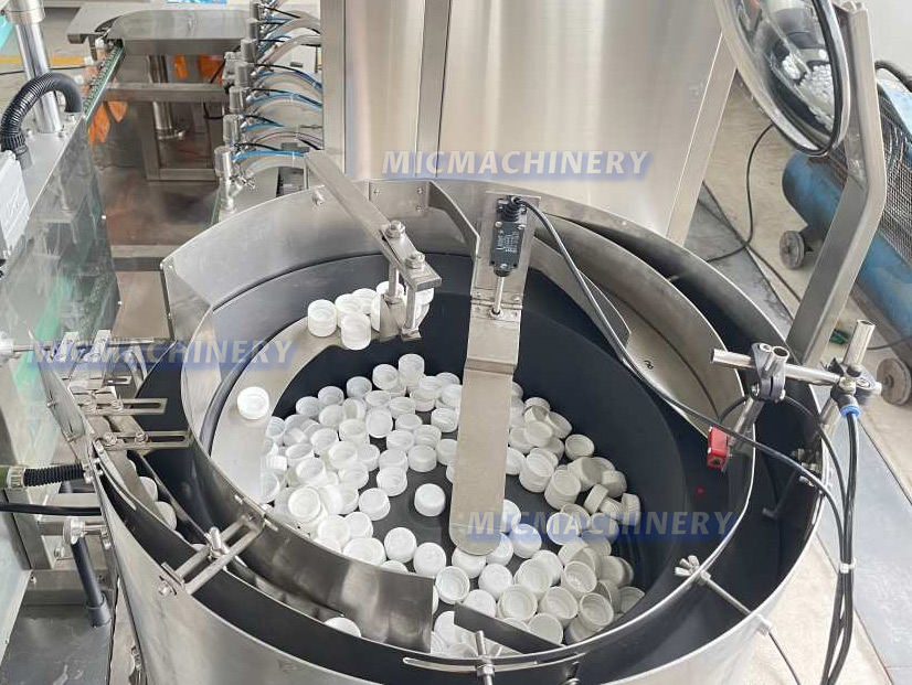 Pouch Filling Machine Cap Vibrating Tray
