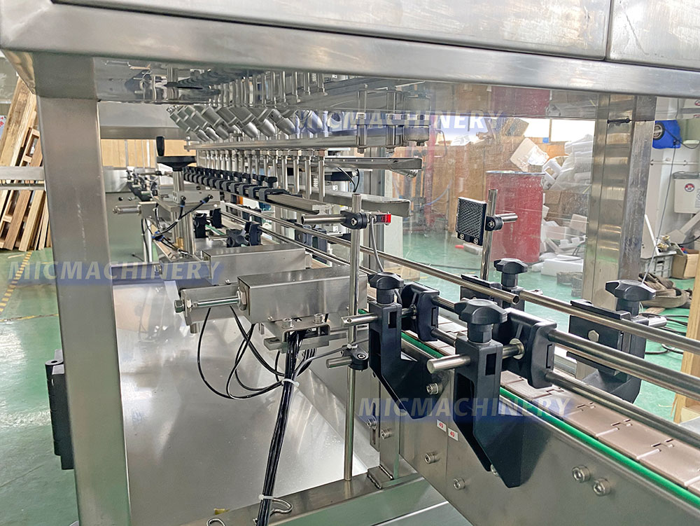lube oil filling machine filling